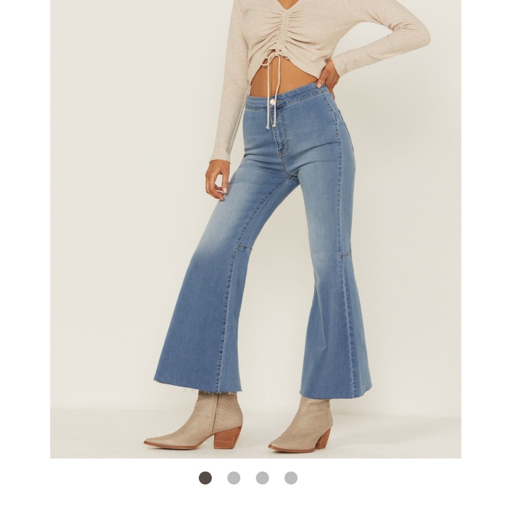 FREE PEOPLE WOMEN'S YOUTHQUAKE HIGH RISE CROP FLARE JEANS
